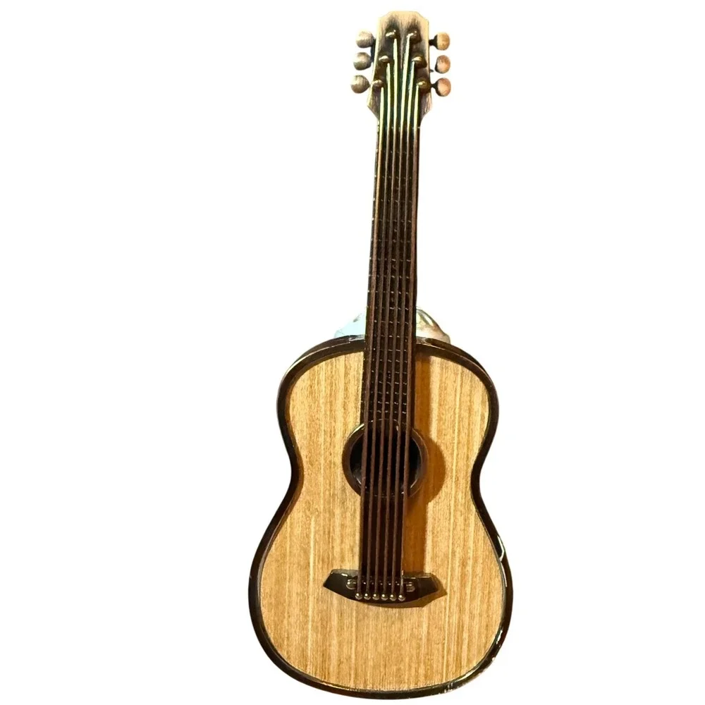 Bath and Body Works Guitar Wallflower